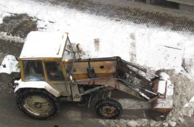 Санкции от 50- 500 лв. за непочистен сняг от тротоарите пред домовете в Кюстендил