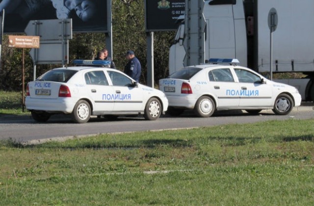 Митничари са арестувани при спецакция на ГКПП Лесово