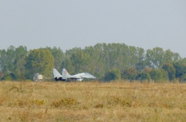 Правителството отпусна още 15 млн. лева за модернизация на МиГ-29