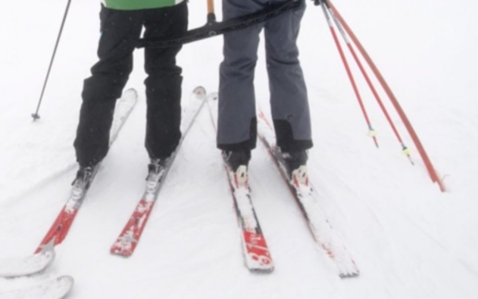 Норвежец и шведка спечелиха първите стартове в ски бягането