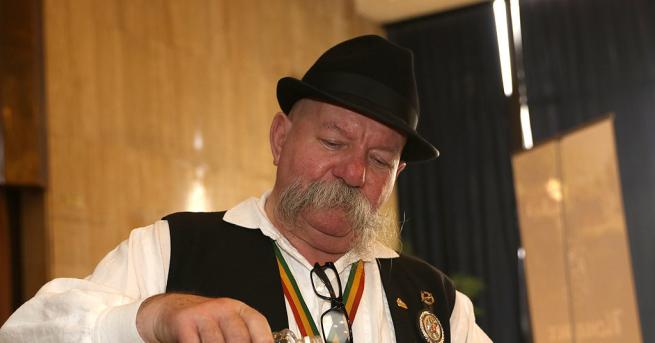 Ракията в магазините с етикет със съдържание Такава промяна ще