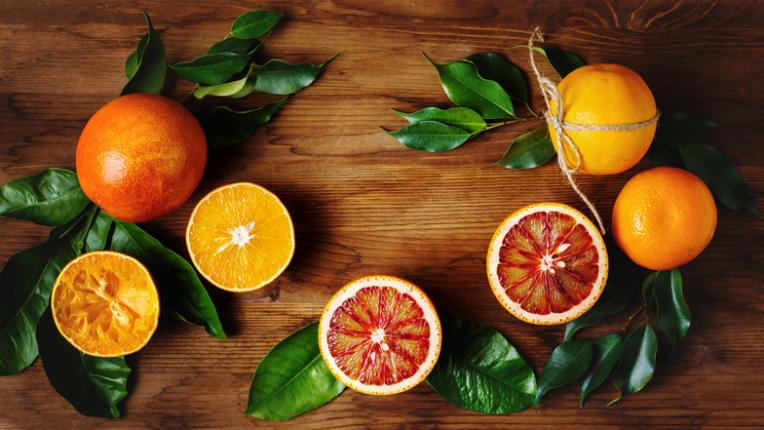  5 храни и питиета срещу косопад и чупливи нокти 