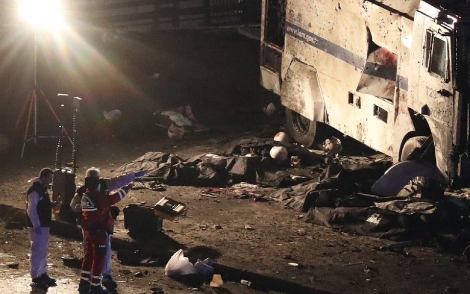Двама служители на Бешикташ са сред жертвите в Истанбул