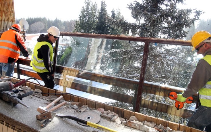 Инспектираха ремонта на високопланинската база “Белмекен“