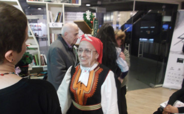 Нашенка от Япония представи “България в шевици“