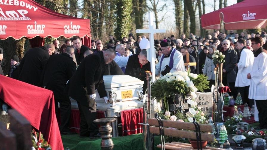 Погребаха полския шофьор, убит при атаката в Берлин
