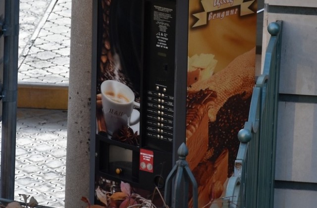 Нова схема за разполагане на кафе-автоматите в Плевен предлага кметът Спартански