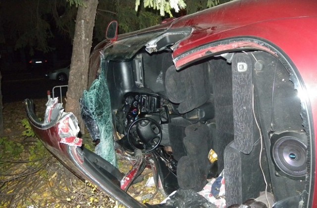 Неправоспособен катастрофира, за да избегне полицейска проверка