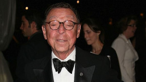 Почина Джеймс Галанос създал едни от найкултовите рокли на Нанси