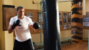 България е обхваната от боксова мания заради домакинския мач на