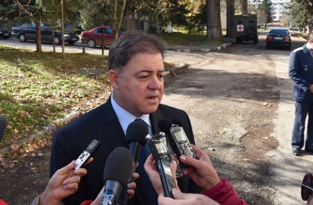 Министър Николай Ненчев: Никога не е обсъждан въпроса за настаняване на бежанци в Плевен