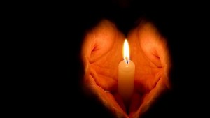 Днес е Архангелова задушница почитаме паметта на покойниците