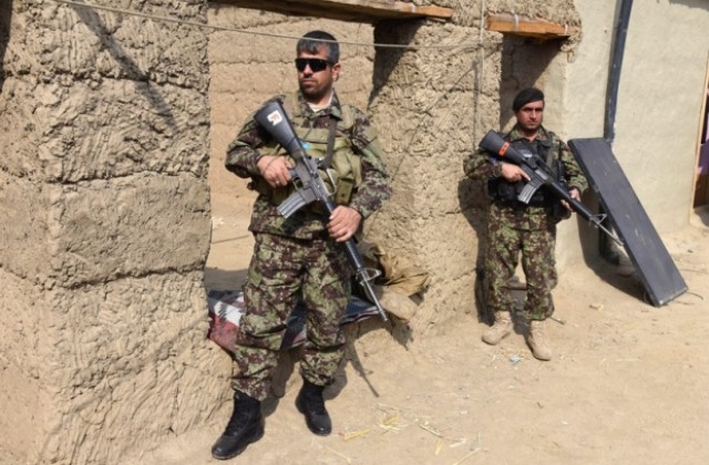 Лидер на Ал Кайда в Афганистан е убит при въздушен удар