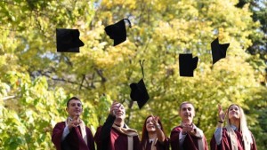 Първите медицински оптици в България се дипломираха в Медицински колеж