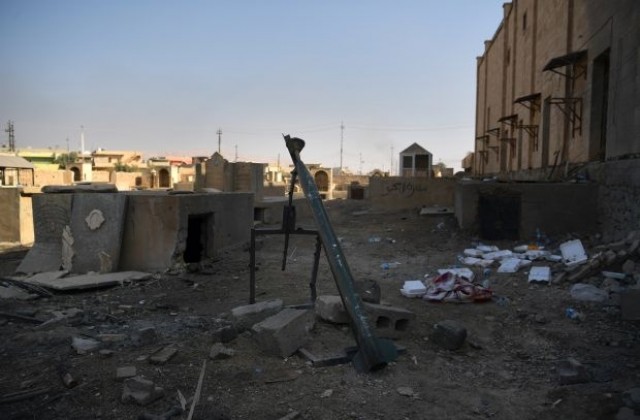 Иракски специални части прочистват сгради в Източен Мосул