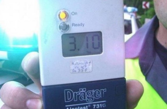 3 промила в кръвта на 34-годишен шофьор установиха плевенски полицаи