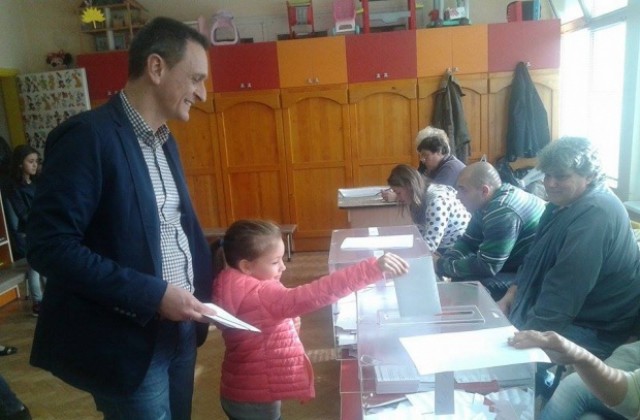 Валентин Ламбев: Гласувам за възстановяване на ролята, независимостта и значението на президентската институция