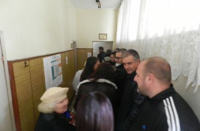 26% избирателна активност в Гоце Делчев към 13 часа