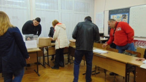 Румен Радев води с 3354 в Ямболско при обработени 60