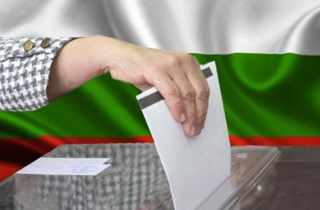 Радев-Йотова водят с 25,64% в Пазарджишко, в Септември Цачева е пред Радев