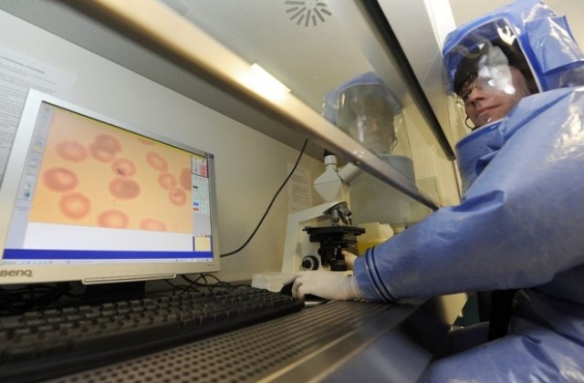 Лаборант в Канада вероятно е бил изложен на вируса Ебола