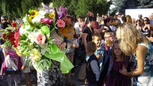 Въпросът на Дарик Трябва ли учителите да се явяват на