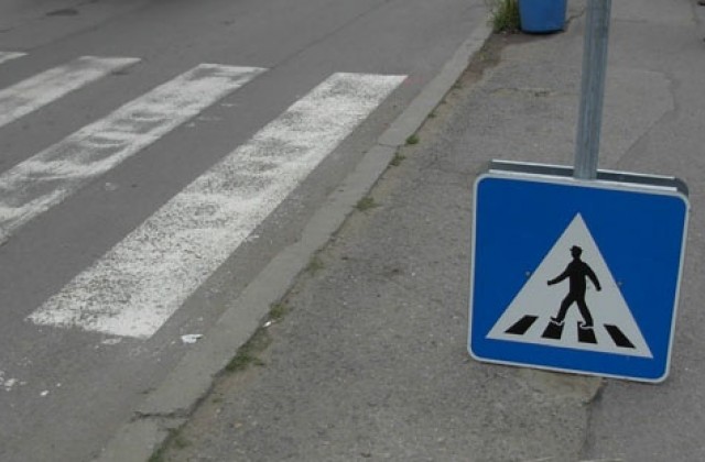 Блъснаха жена на пешеходна пътека в Добрич