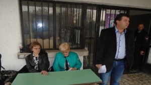 Ръководството на бежанския лагер Няма опасност за хората