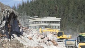 За два часа ограничават движението по пътя Соколовци Смолян