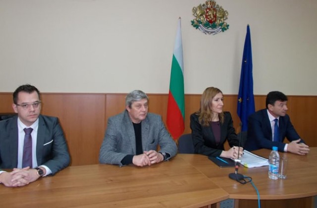 Министър Ангелкова: Надявам се България да запази първото място в ЕС по ръст на нощувките