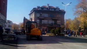 Пускат движението по Гладстон още в понеделник правят локално платно
