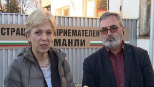 Инфекционисти влизат в лагера в Харманли