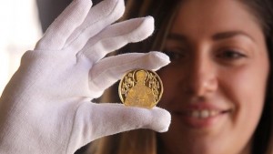 БНБ пуска възпоменателна монета посветена на св Климент Охридски СНИМКИ