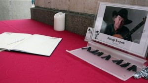 Стотици изпратиха големия Бисер Киров в последния му път