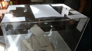 240 366 с право да гласуват за президент в район