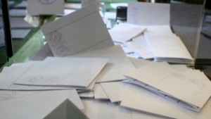 Нормално начало на изборния ден в Казанлък