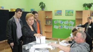 Пониска избирателна активност към 10 часа отчитат в Търговищко