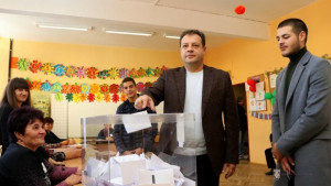 Кметът Даниел Панов гласува за силна и обединена България