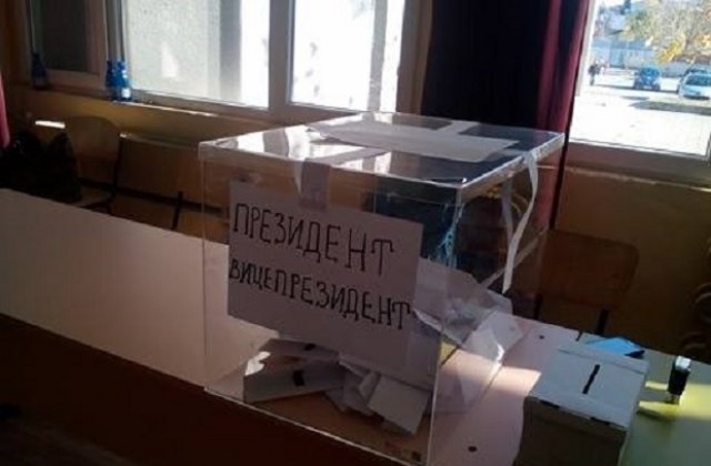 Малко над 40%  активност в Пловдив 3,5 часа преди края на изборния ден