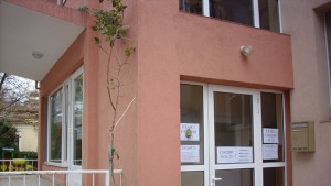 Заредиха с фенери изборните секции в Добричко