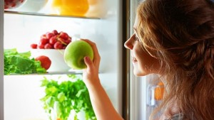 Не вечеряйте много късно и не закусвайте твърде рано