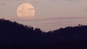 Найдоброто време за наблюдение на Суперлуната в България