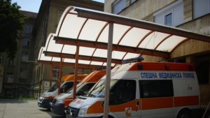 Блъснаха пешеходка пресичала неправилно