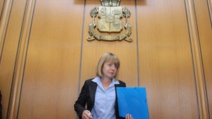 Фандъкова Кметът не иска само пари а предлага решения и