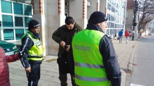 Санкционираха 22 пешеходци пресичащи неправилно