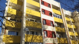 Откриват първия саниран блок в Болярово