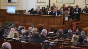 Варненски депутати напускат парламента сменят ги министри от кабинета Борисов