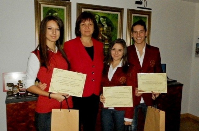 Мариела Богданова от ПГ по туризъм стана Областен управител за един ден