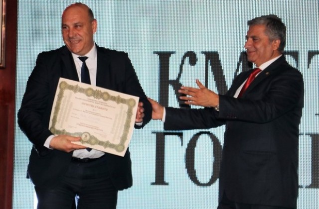 Кметът на Поморие взе награда за „Градска инфраструктура”