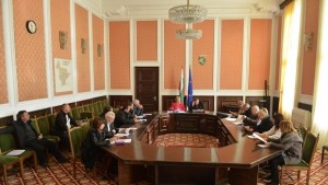 Обсъдиха готовността на населени места през зимата